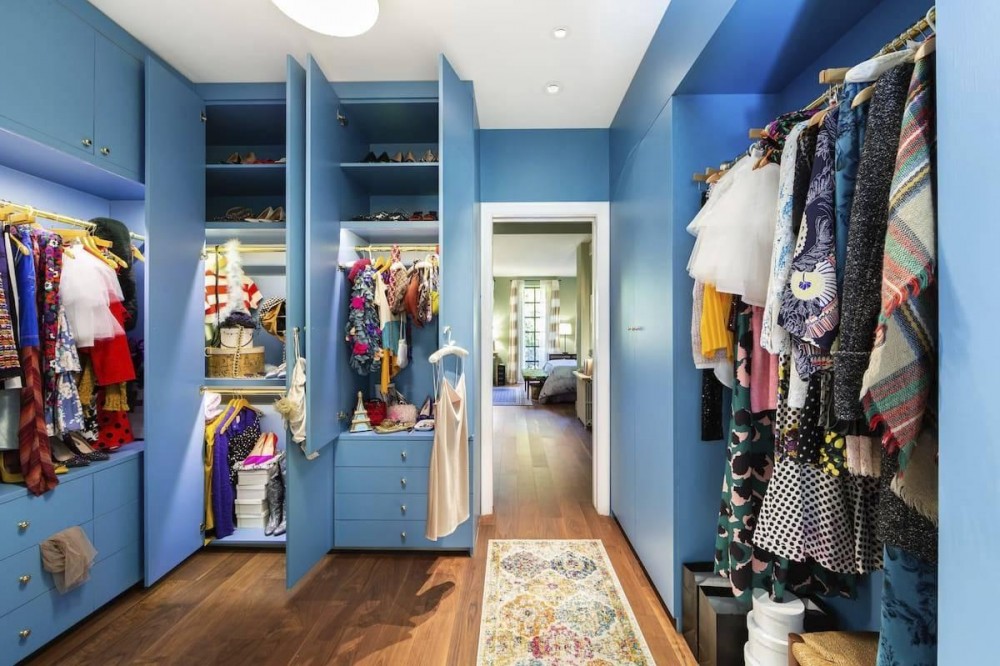 “Böyük şəhərdə seks” filmindəkiev 23 dollara kirayə verilir - Fotolar