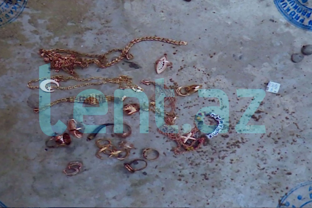 Bakıda ŞOK OLAY: Biseksual kişi qonşusunun başını kəsib, dəfninə getdi- FOTO+VİDEO