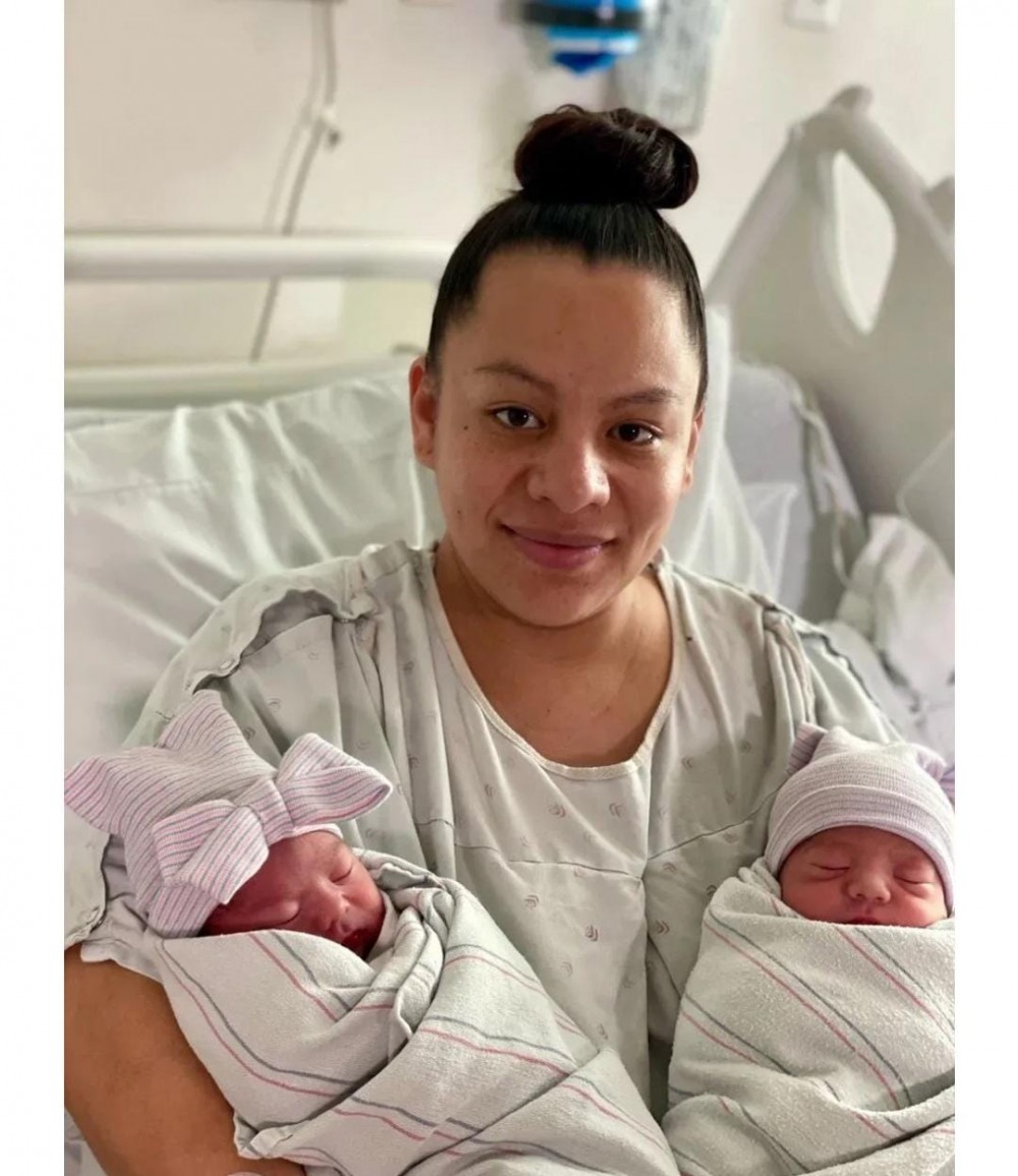 2 milyonda bir baş verən hadisə:Əkiz uşaqlar fərqli illərdə doğuldu - FOTO