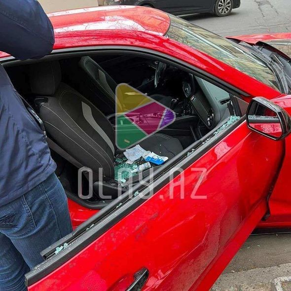 Səmranın maşınına hücum olundu- FOTO