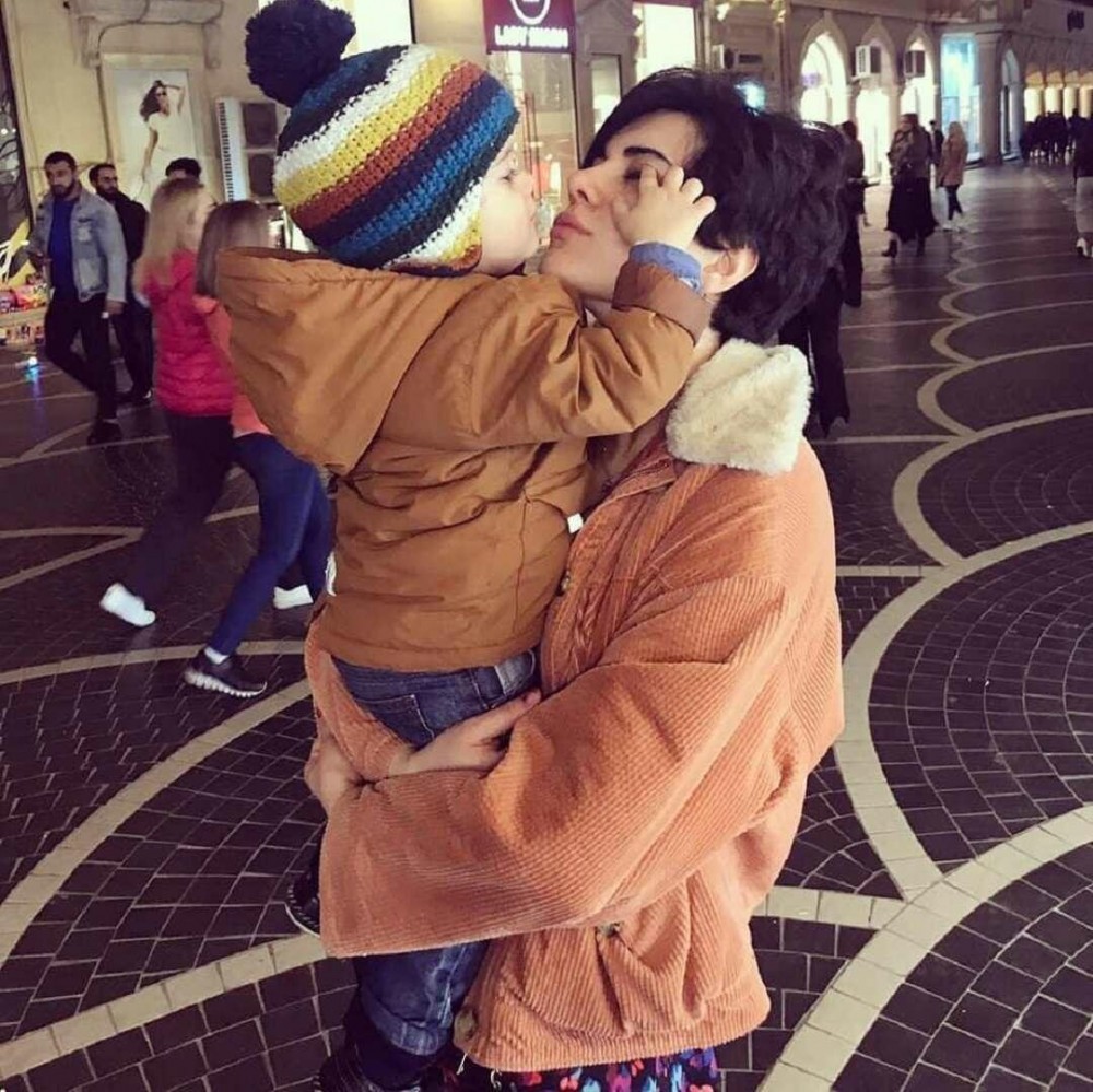 Elçin Əlibəyli boşanır- FOTOLAR