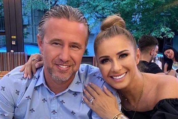 Keçmiş arvadını küçədə döydü- Azərbaycanda da məşhur olan bu şəxs görün kimdir (FOTO/VİDEO)