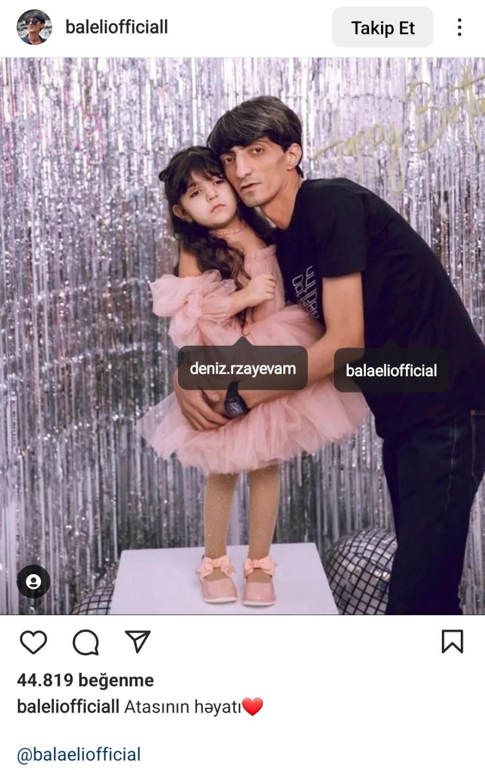 Meyxanaçı Balaəlinin qızı iləFOTOSU: "Mən kralın qızıyam"