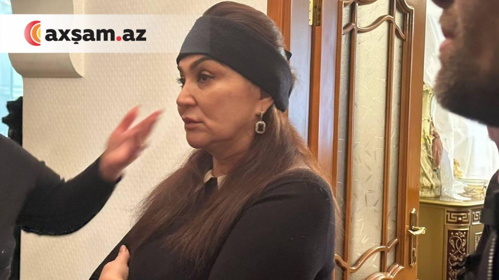 Yaxınları Zeynəb Dostəliyeva ilə vidalaşır- FOTOLAR