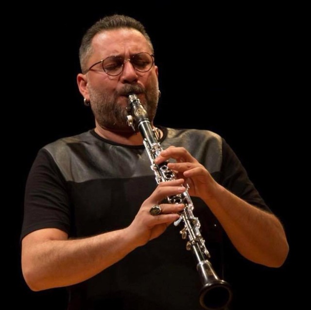 Tanınmış klarnetçi xərçəngə tutuldu- Təcili əməliyyat olundu (FOTO)