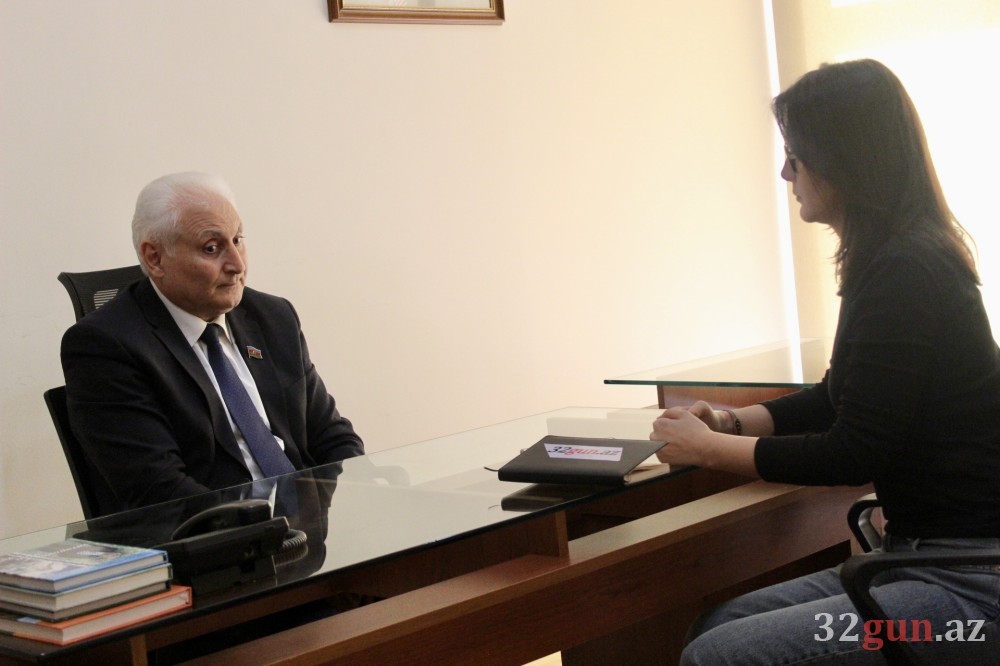 "Mən heç "kreslo"da oturanda özümü məmur kimi hiss etmirəm"- Millət vəkili  (VİDEO)