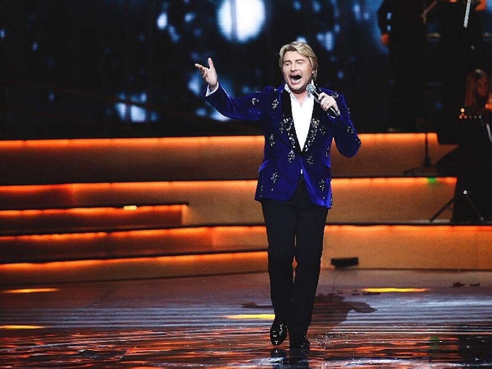 Məşhur telekanal cərimələndi 18+ klipə görə- LGTB TƏBLİĞİ