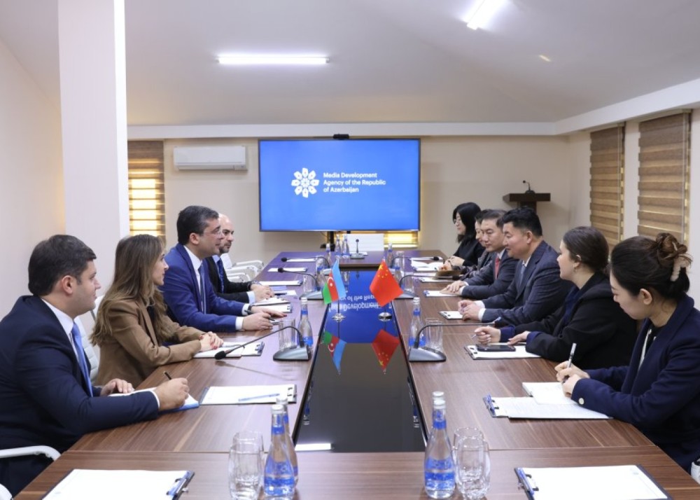 Əhməd İsmayılov Çin Qitələrarası Kommunikasiya Mərkəzinin nümayəndə heyəti ilə görüş keçirdi -FOTO