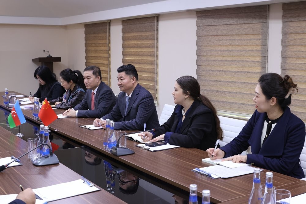 Əhməd İsmayılov Çin Qitələrarası Kommunikasiya Mərkəzinin nümayəndə heyəti ilə görüş keçirdi -FOTO