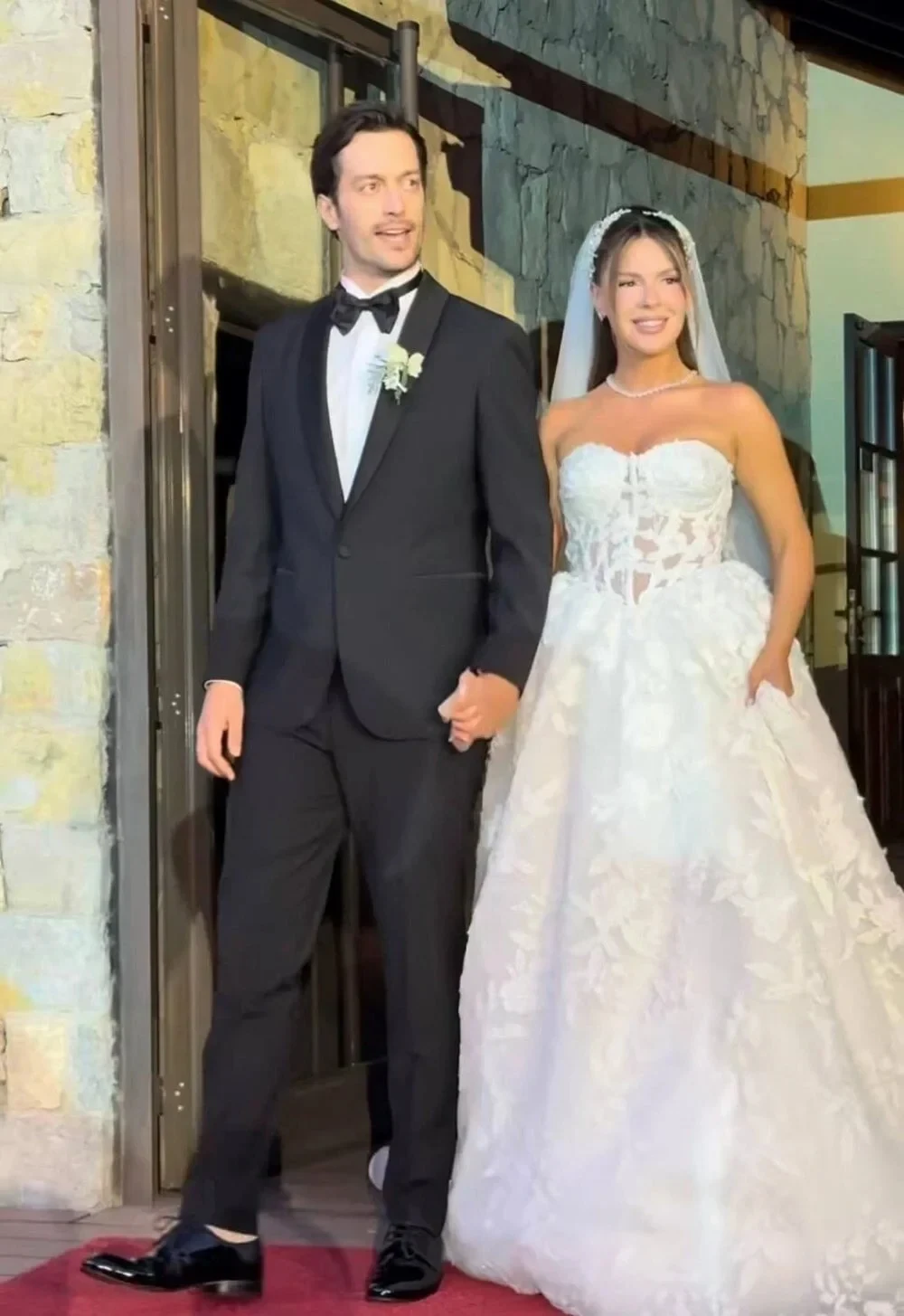 "Sedat" aparıcı ilə evləndi -FOTOLAR