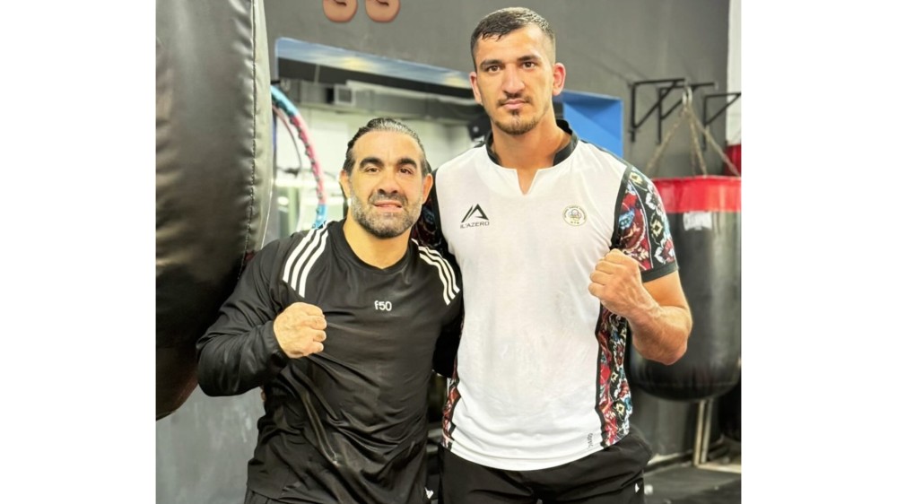 Karatenin brilliantı Rafael Ağayev və kikboksçu Elvin Ağayev bir arada