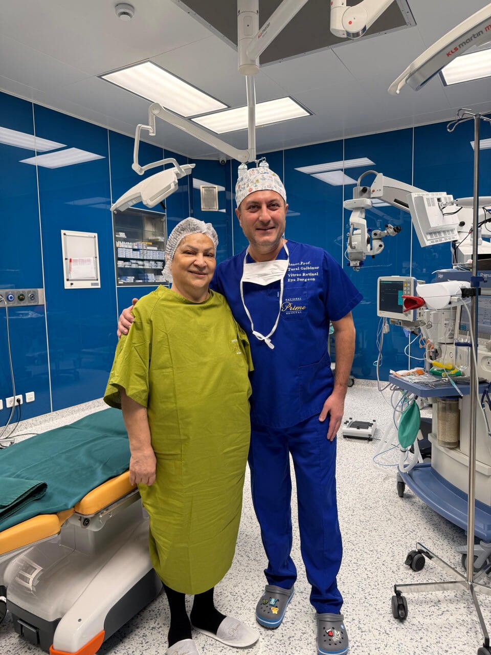 Afaq Bəşirqızı əməliyyat olundu -FOTO