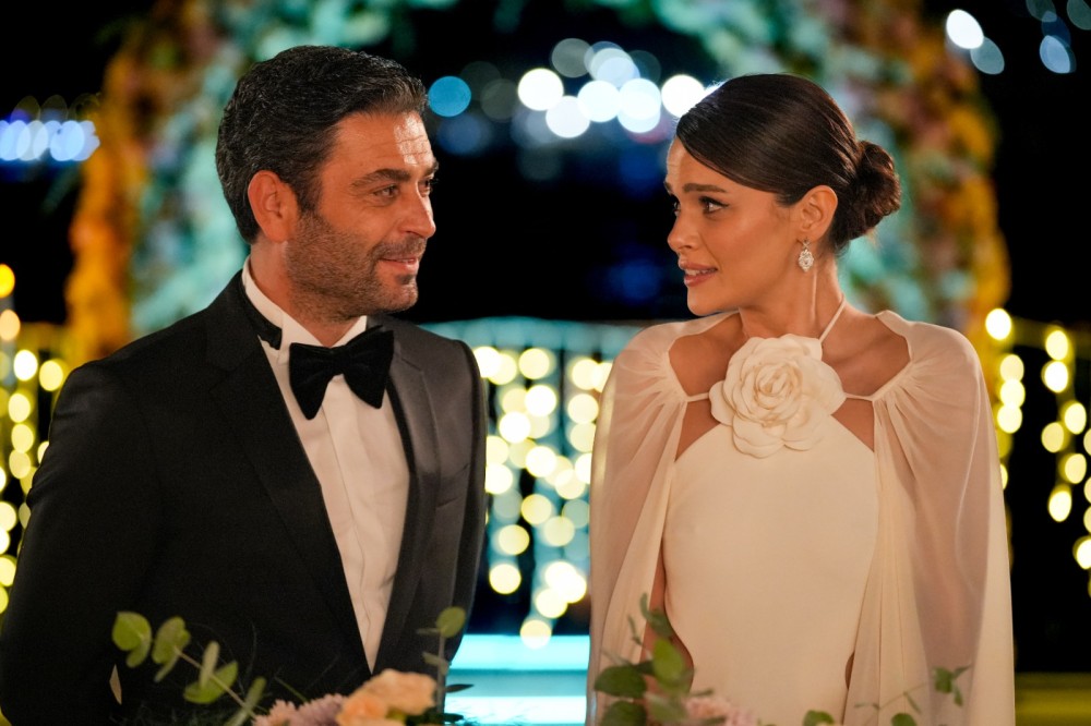 GoTürkiye-nin 10 seriyalı yeni mini-serialı “Bir İstanbul Hekayəsi” YouTube-da yayımlanıb -FOTOLAR