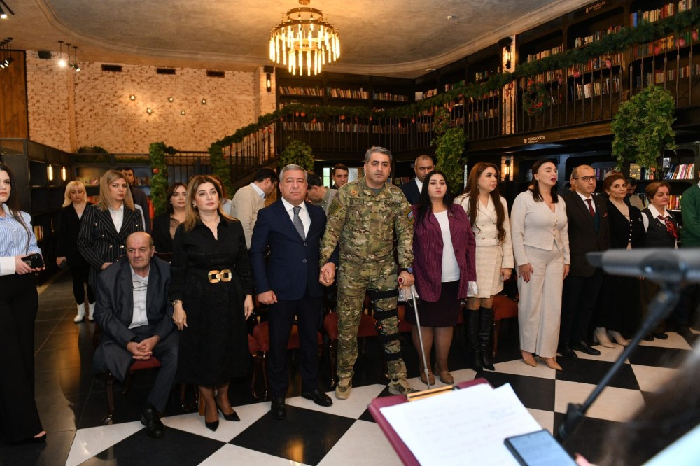 Gülər Coşqunsoyun Prezidentə həsr olunmuş kitablarının təqdimatı keçirildi (FOTO)