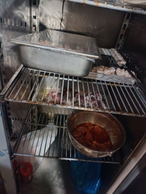 Sherlock Park” restoranında nöqsanlar aşkarlandı - FOTOLAR