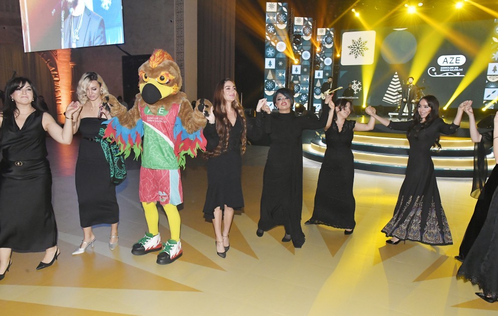 Leyla və Arzu Əliyeva idmançıların mükafatlandırma tədbirində