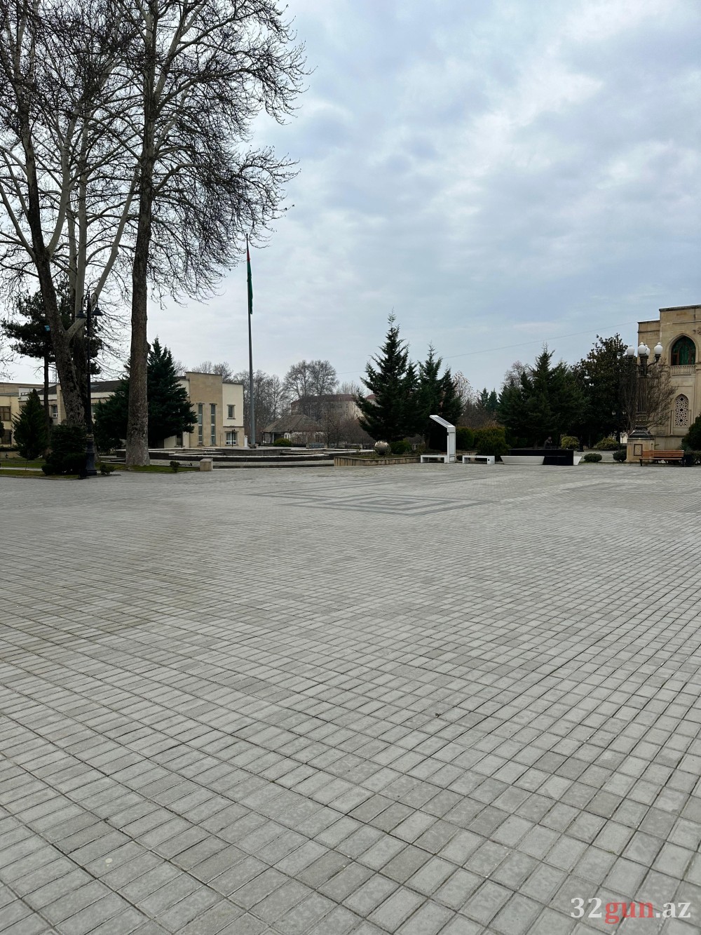 Tarixi və müasirliyin görüşdüyü məkan: inkişaf edən həyat vəsəmimi insanlar