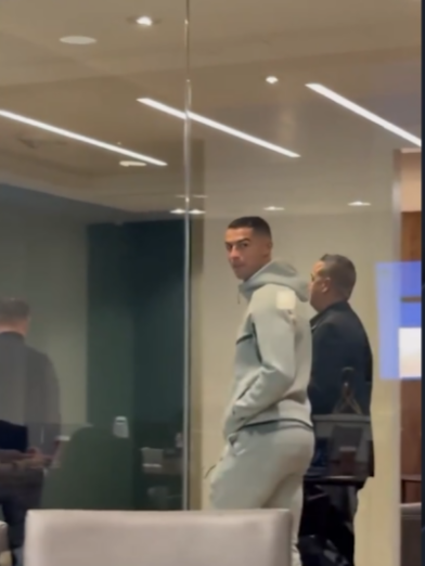 Ronaldo Maduronun həmin dəstini geyindi- FOTO