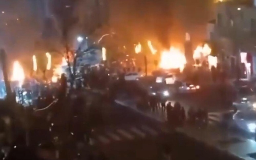 Avtomobil kanala aşdı -Keçmiş baş həkim öldü - FOTO